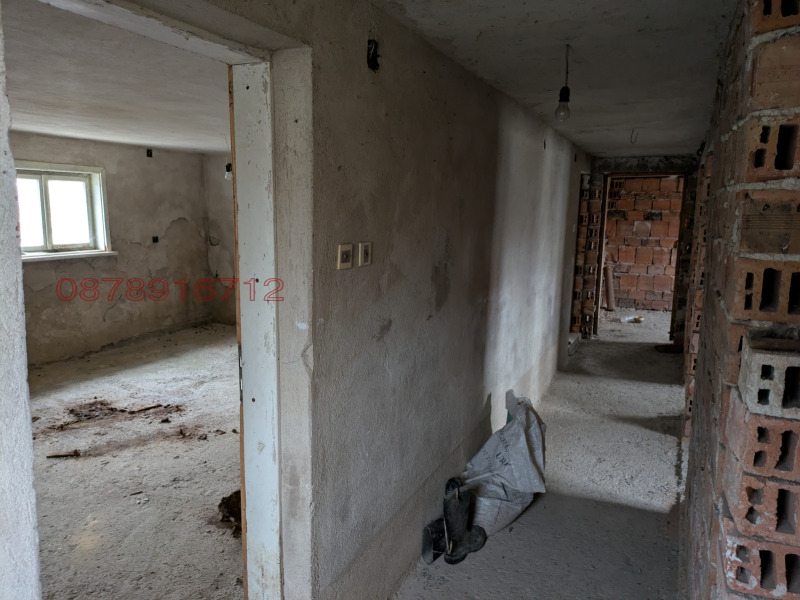 Продава КЪЩА, гр. Криводол, област Враца, снимка 15 - Къщи - 53468769