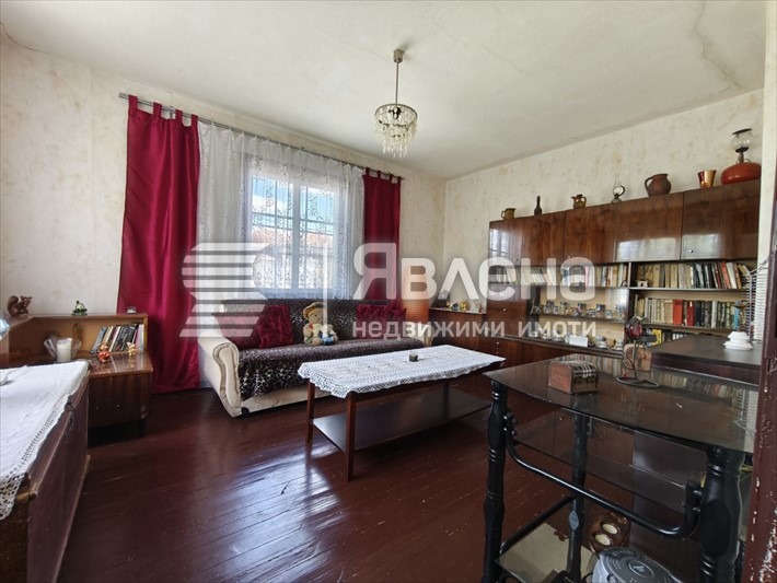 Продава КЪЩА, с. Дъбене, област Пловдив, снимка 13 - Къщи - 54273565