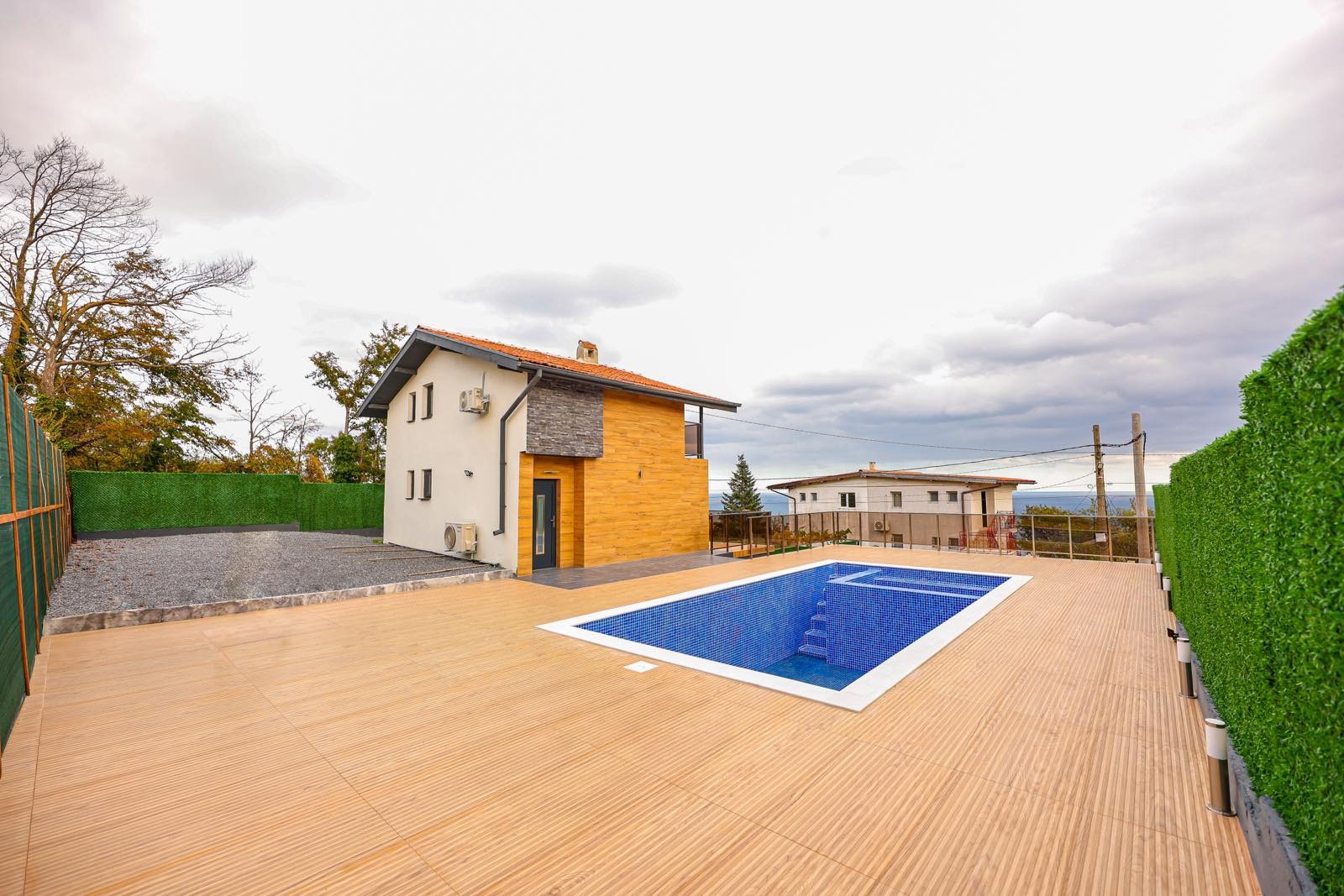 Продава КЪЩА, гр. Балчик, област Добрич, снимка 2 - Къщи - 52982616