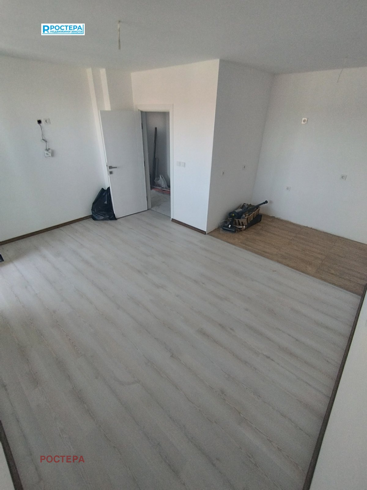 Продава 2-СТАЕН, гр. Търговище, Център, снимка 2 - Апартаменти - 56028405