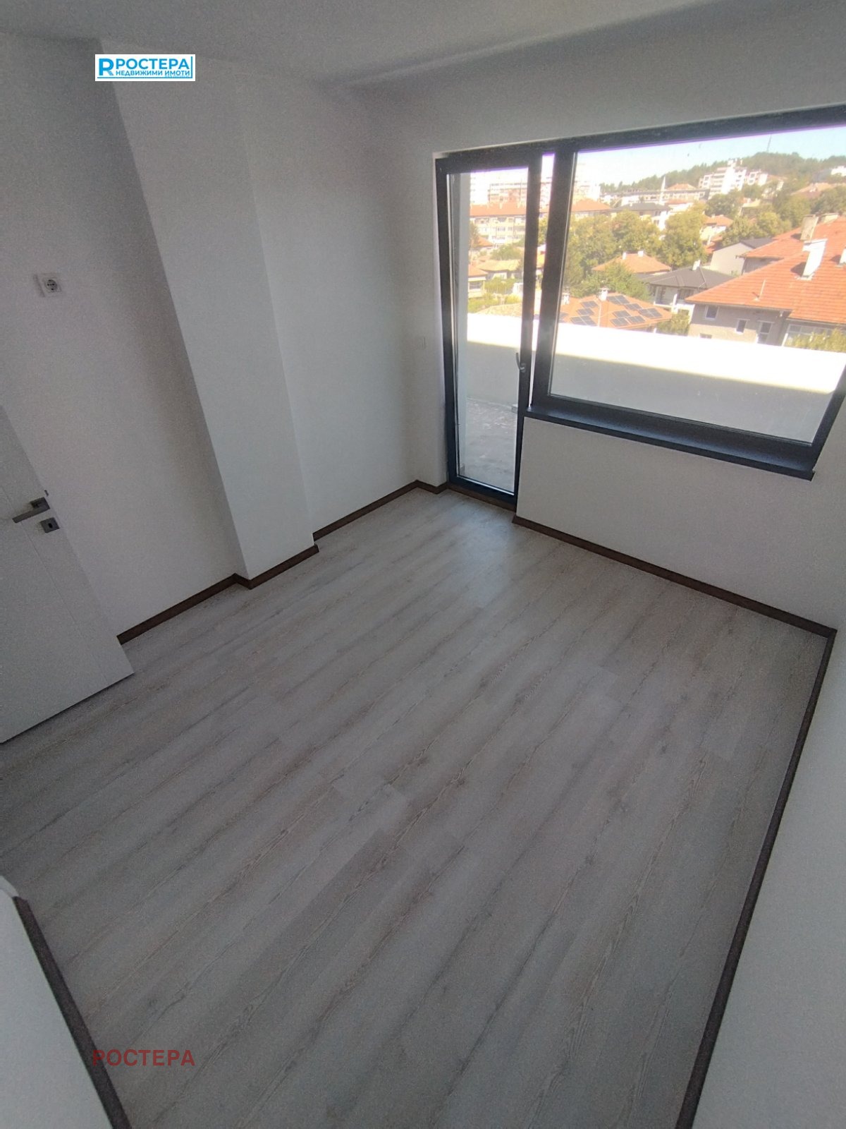 Продава 2-СТАЕН, гр. Търговище, Център, снимка 6 - Апартаменти - 56028405