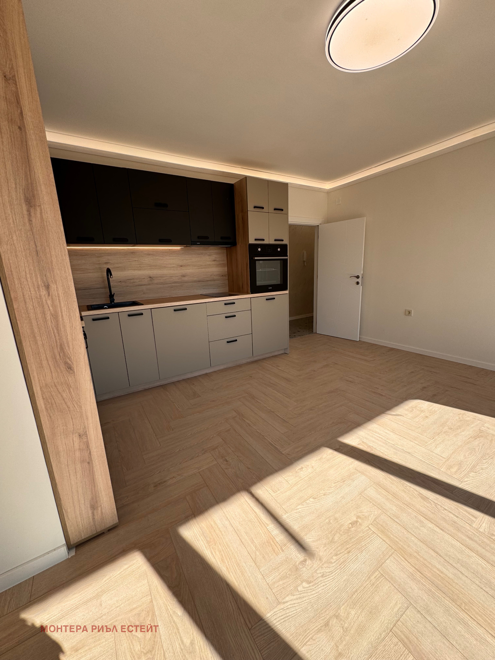 Продава 3-СТАЕН, гр. Варна, Гранд Мол, снимка 2 - Апартаменти - 55883662