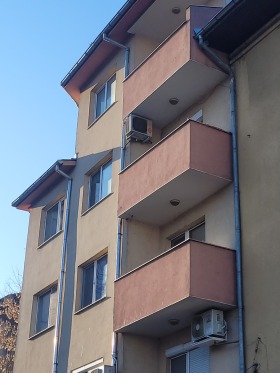 1 quarto Chirok centar, Pleven 8