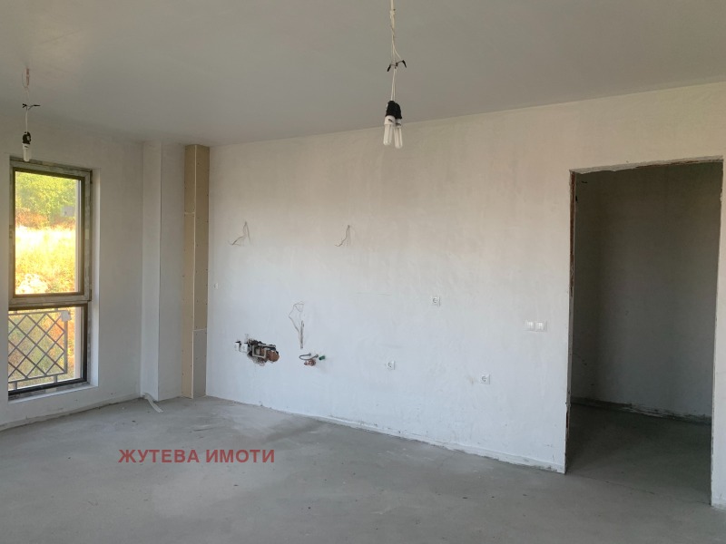 Продава  4-стаен област Пловдив , гр. Карлово , 119 кв.м | 74452419 - изображение [8]