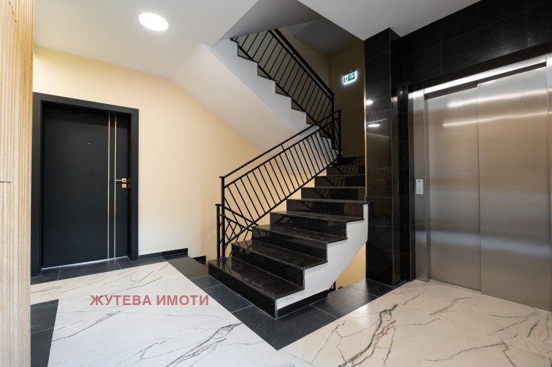 Продава  4-стаен област Пловдив , гр. Карлово , 119 кв.м | 74452419 - изображение [15]