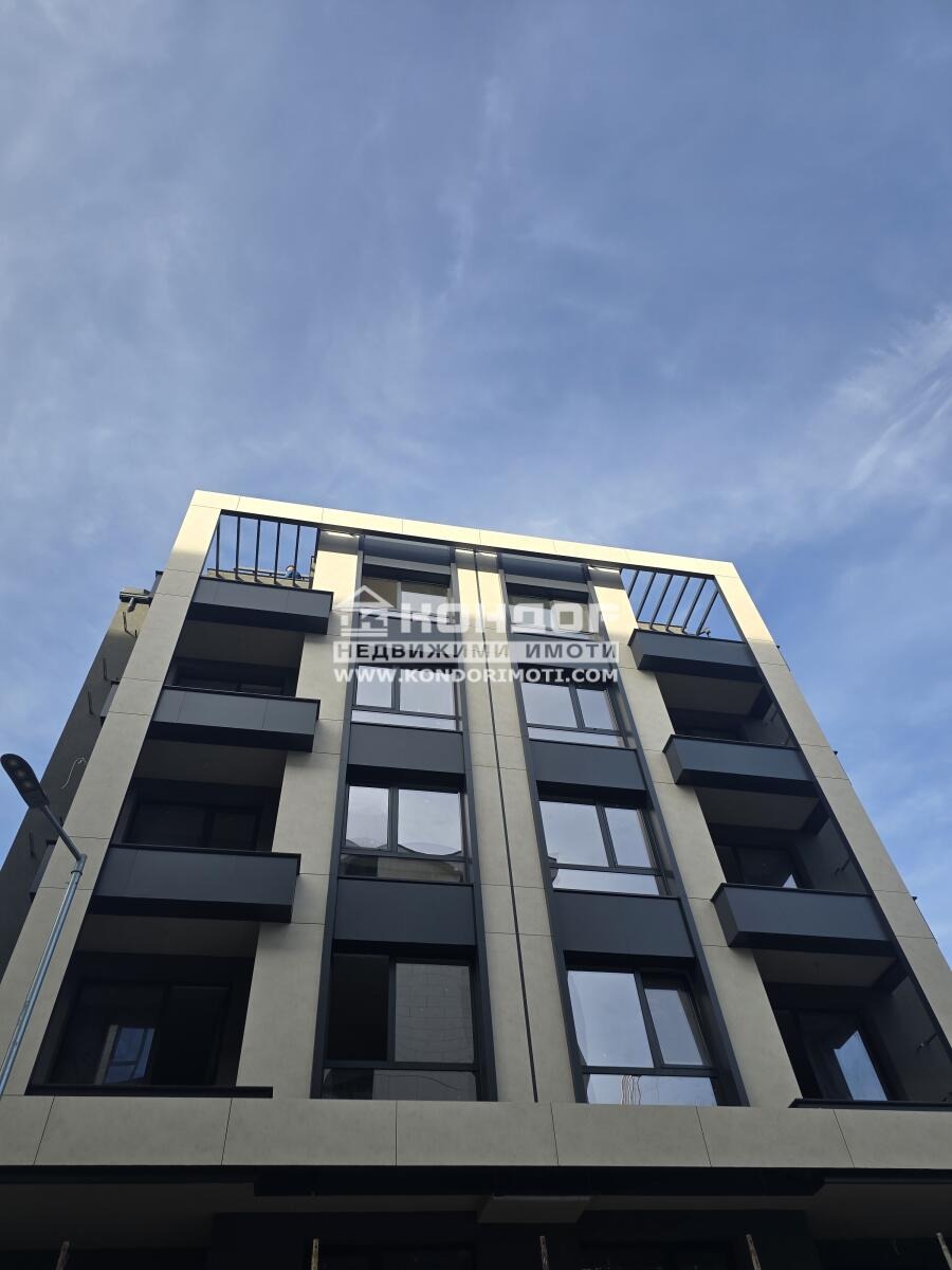 Продава 3-СТАЕН, гр. Пловдив, Център, снимка 2 - Апартаменти - 46464741