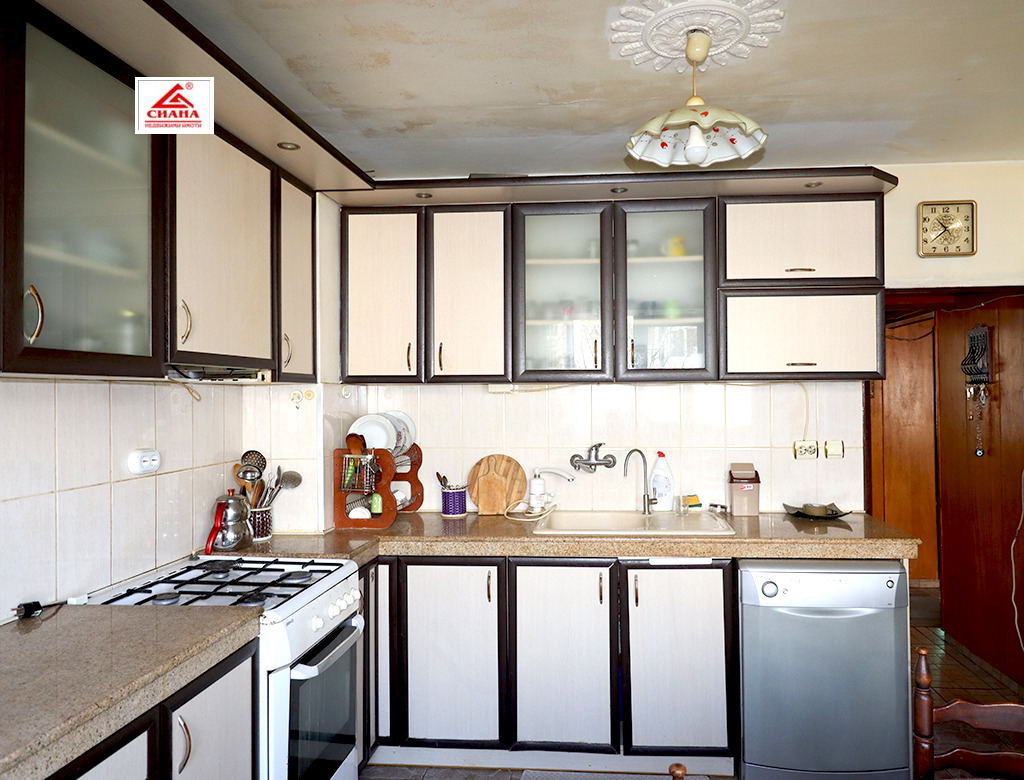 Продава 3-СТАЕН, гр. Русе, Широк център, снимка 2 - Апартаменти - 54132799