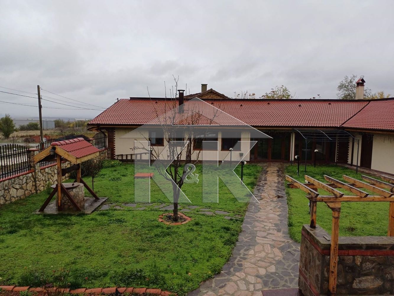 Продава ЗАВЕДЕНИЕ, с. Слънчево, област Варна