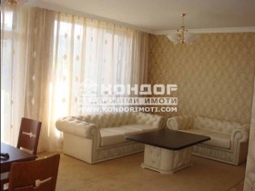 Продава 3-стаен град Пловдив Кършияка - [1] 