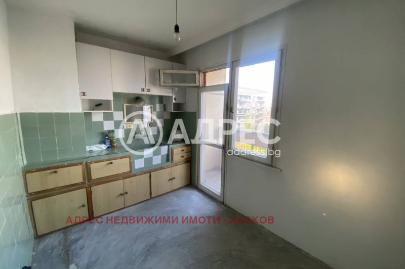 Продава  1-стаен град Хасково , Любен Каравелов , 42 кв.м | 90703681 - изображение [5]