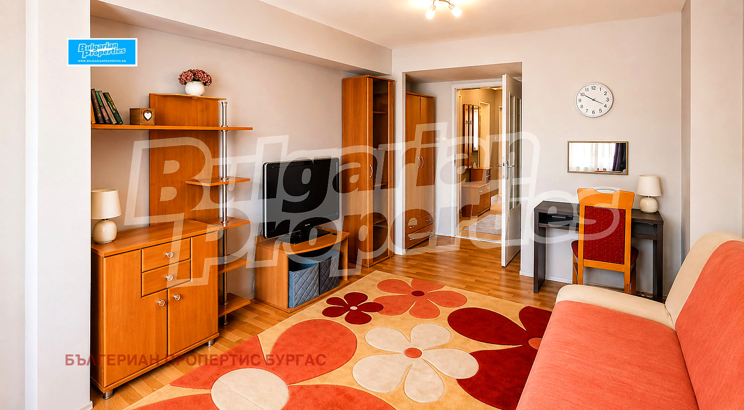Продава 4-СТАЕН, гр. Бургас, Възраждане, снимка 2 - Апартаменти - 54998158