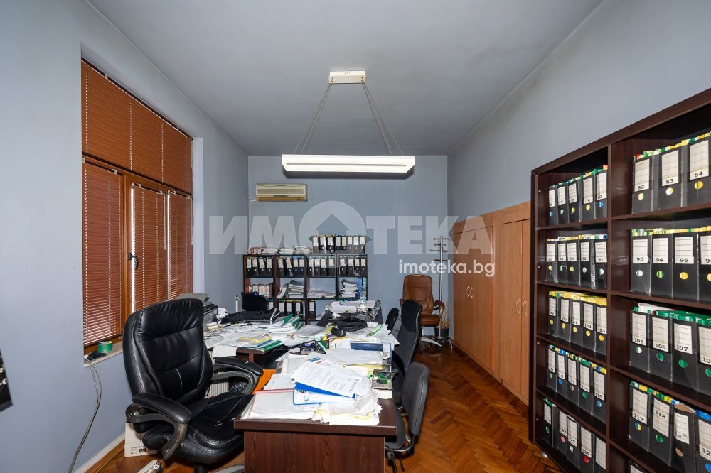 Продава МНОГОСТАЕН, гр. Пловдив, Център, снимка 8 - Апартаменти - 55889475