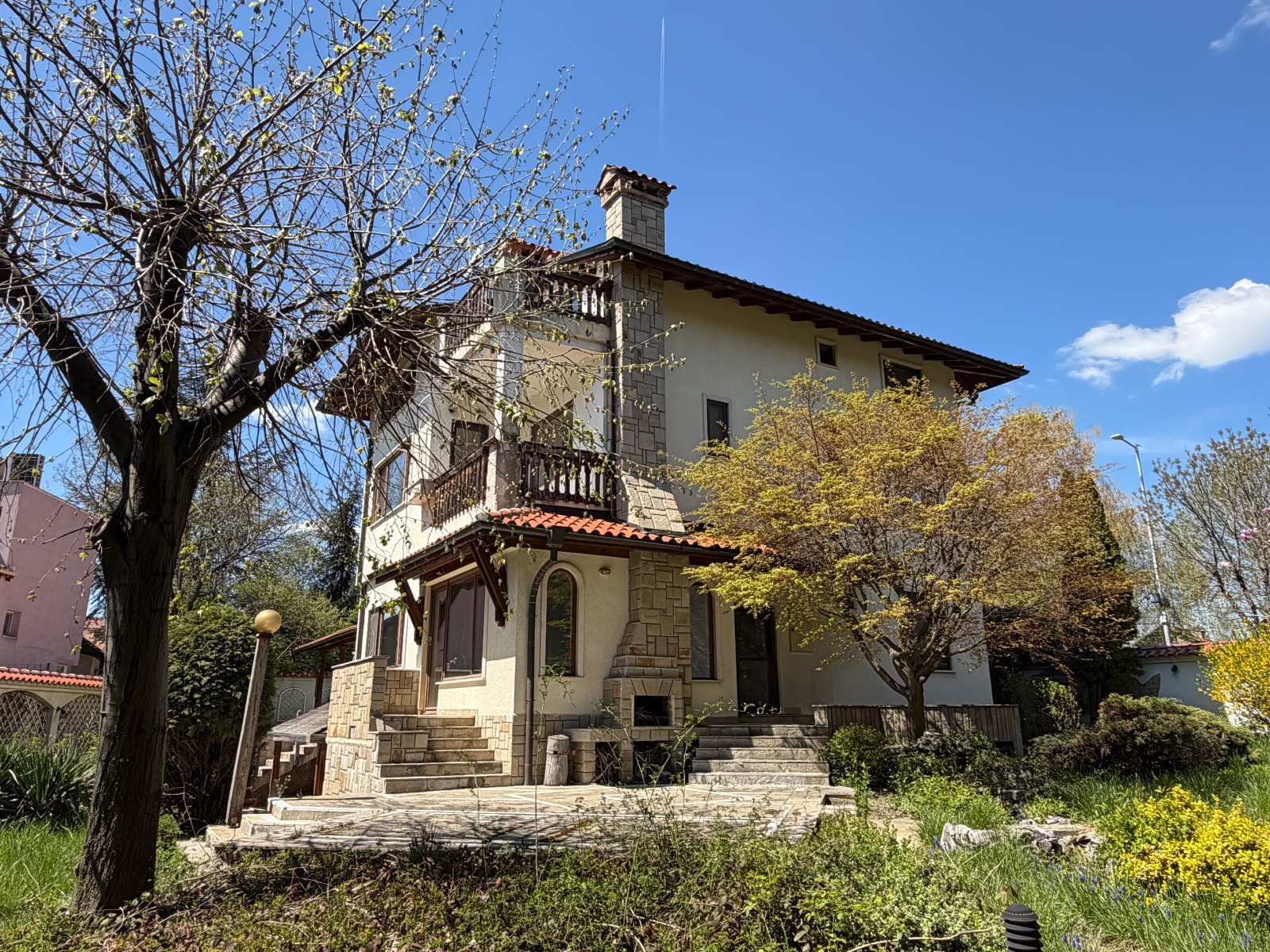 Продава КЪЩА, гр. София, Симеоново