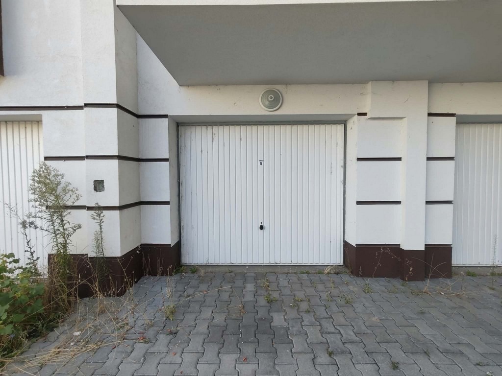 Продава ГАРАЖ, ПАРКОМЯСТО, гр. Кърджали, Възрожденци