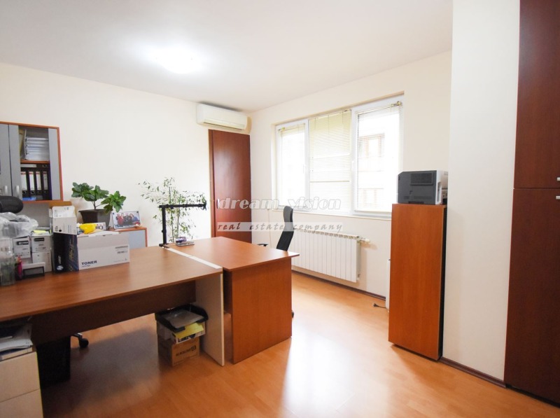 En venta  3+ dormitorios Sofia , Borovo , 250 metros cuadrados | 87783860 - imagen [4]