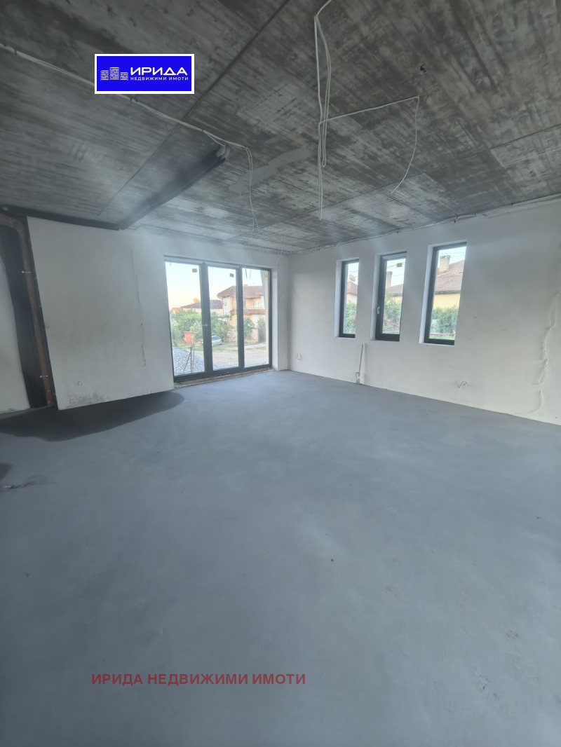 Til salg  Hus Sofia , Pancharevo , 263 kvm | 68484443 - billede [2]
