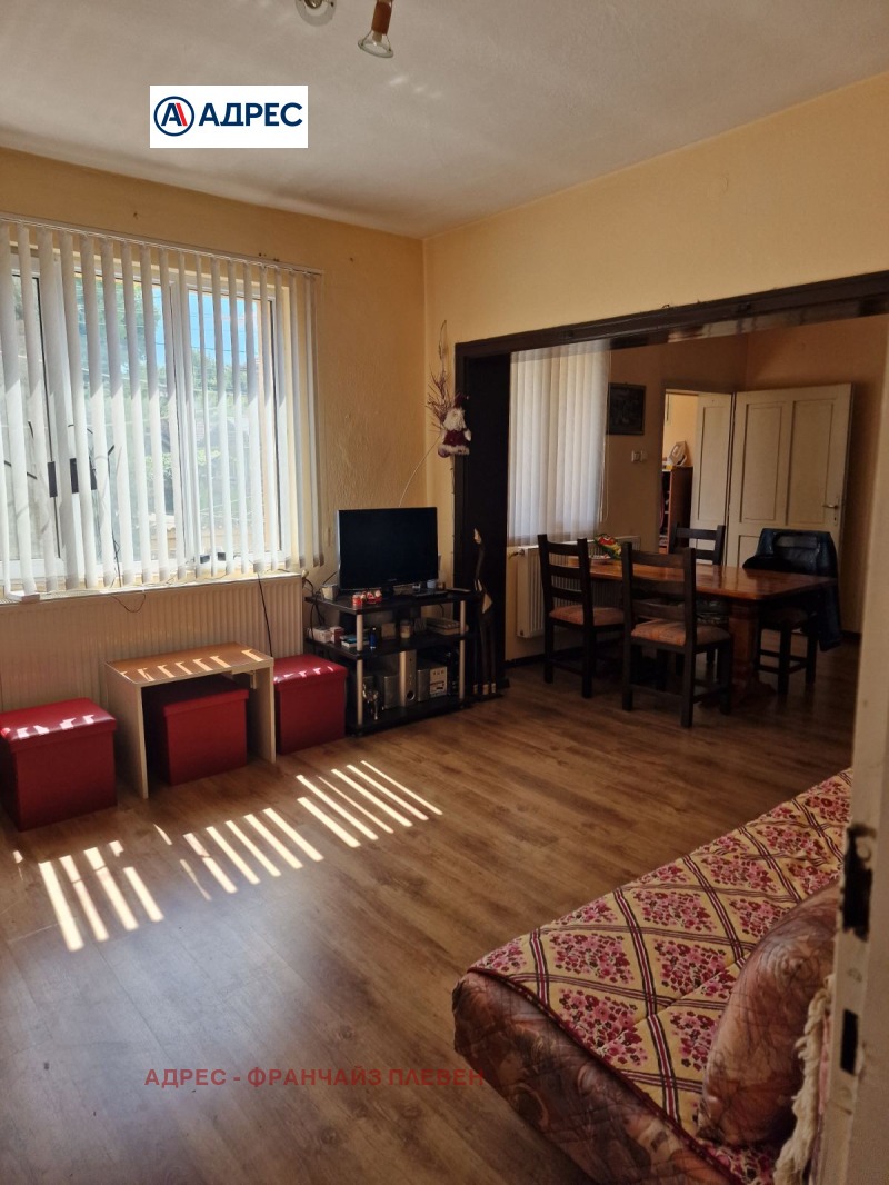 Продава КЪЩА, гр. Славяново, област Плевен, снимка 8 - Къщи - 52599884