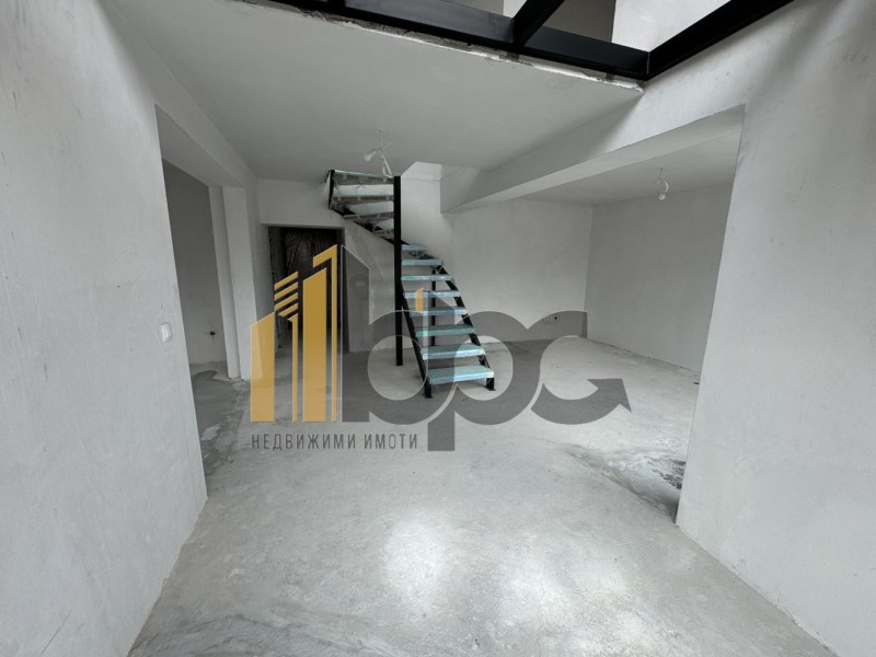 Продава  3-стаен, град София, Бъкстон •  280 800 EUR • ID 12724380 — holmes.bg - [1] 