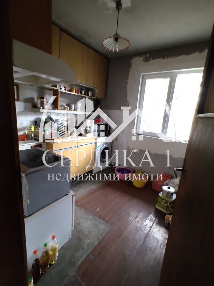 Продава КЪЩА, гр. София, Редута, снимка 3 - Къщи - 48207489