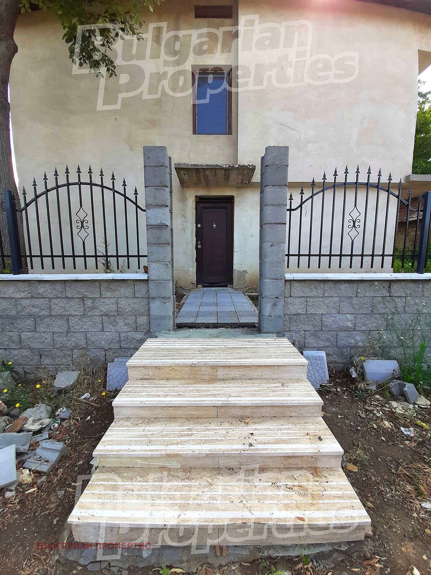 Продава КЪЩА, с. Камен, област Велико Търново, снимка 2 - Къщи - 46738775