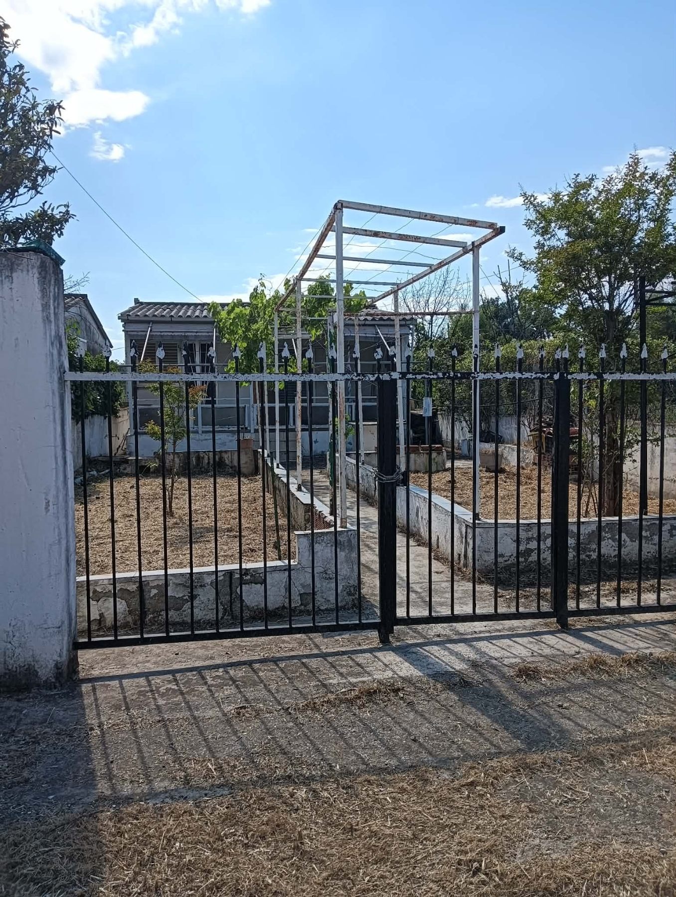 Продава КЪЩА, Извън страната, област Извън страната