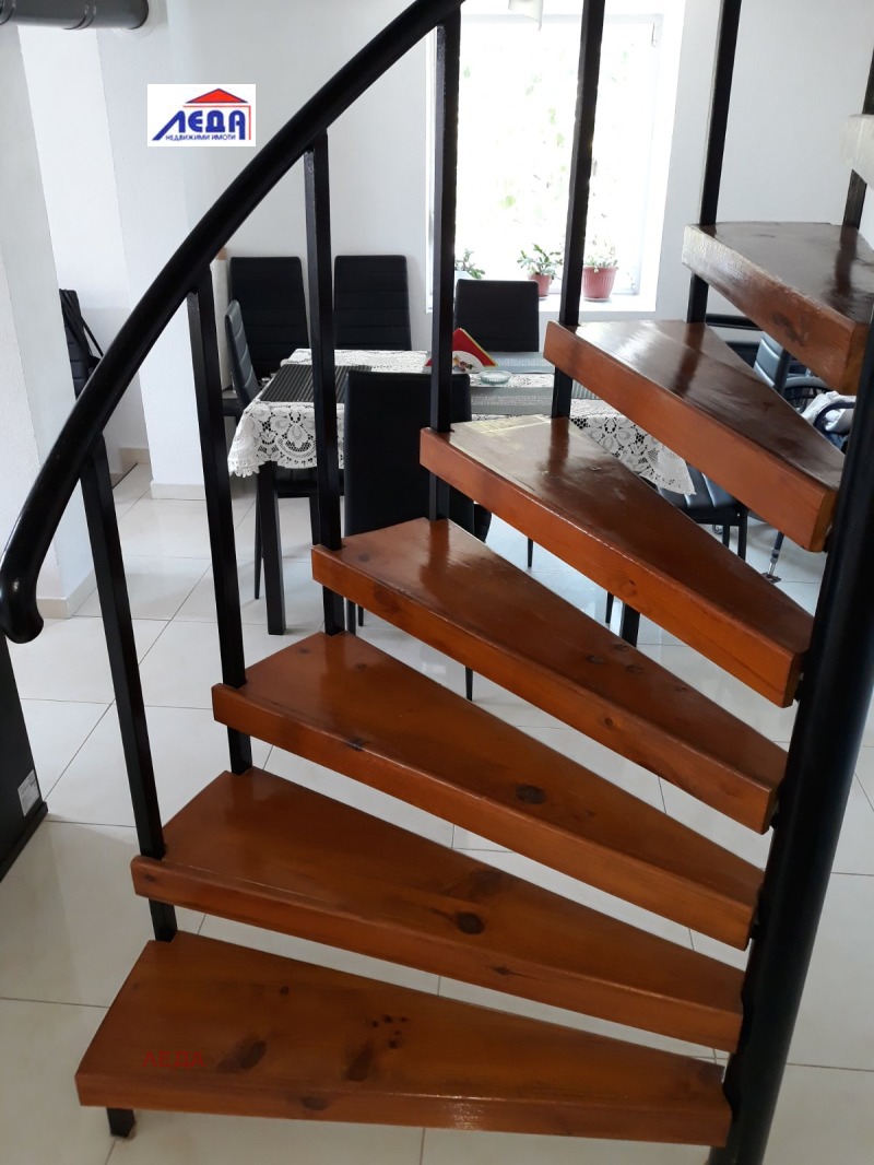 Till salu  Hus region Blagoevgrad , Karnalovo , 130 kvm | 22218093 - bild [5]