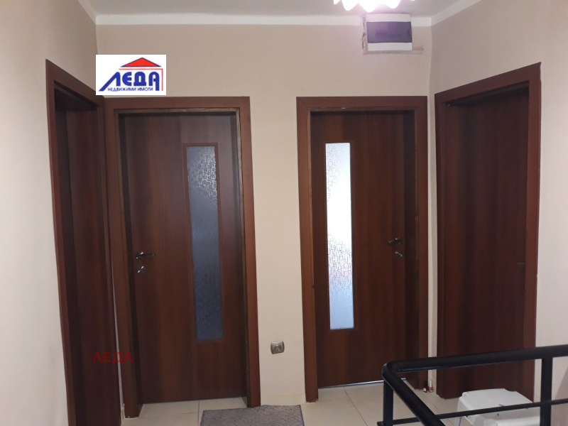 Till salu  Hus region Blagoevgrad , Karnalovo , 130 kvm | 22218093 - bild [4]