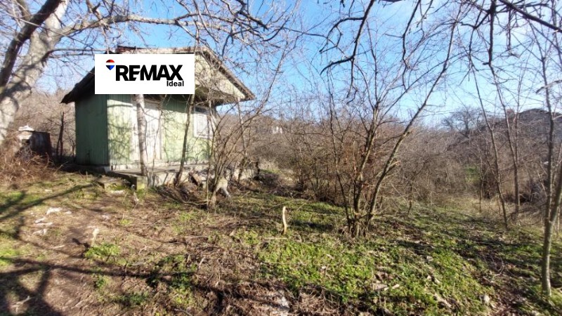 Продава ВИЛА, гр. Варна, м-т Планова