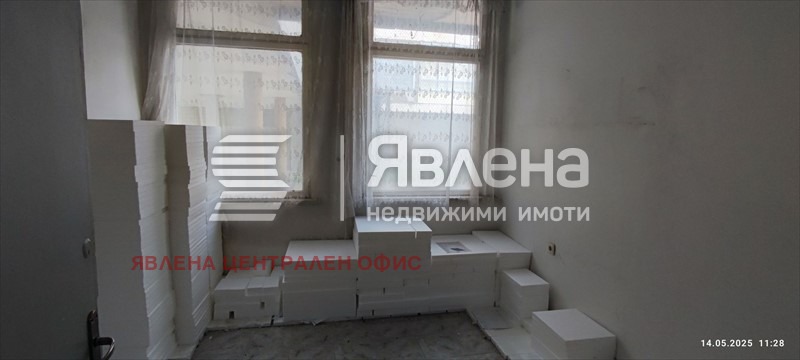 Продава ПРОМ. ПОМЕЩЕНИЕ, гр. Ботевград, област София област, снимка 9 - Производствени сгради - 53842681