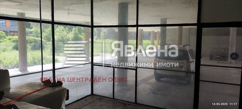 Продава ПРОМ. ПОМЕЩЕНИЕ, гр. Ботевград, област София област, снимка 3 - Производствени сгради - 53842681