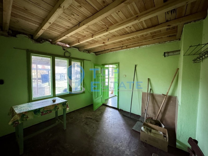 Продава КЪЩА, с. Долна Липница, област Велико Търново, снимка 8 - Къщи - 53522886