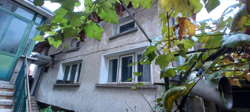 Продава  Къща област Монтана , гр. Берковица , 150 кв.м | 38182810