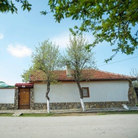 Продажба на имоти в с. Туркинча, област Габрово - изображение 4 