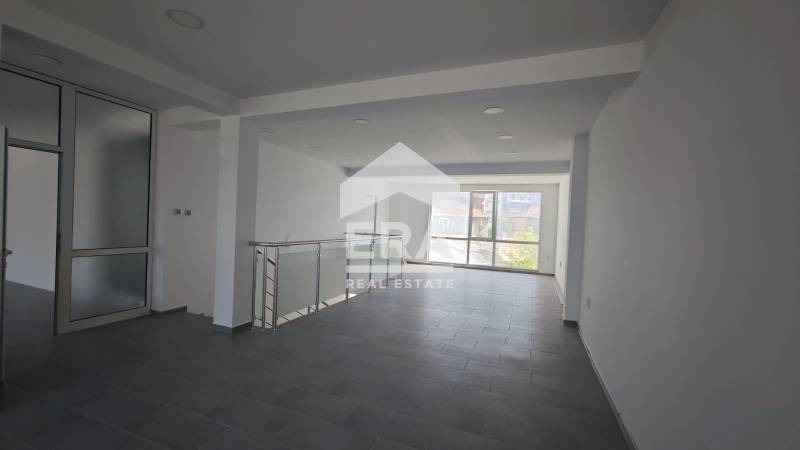 Till salu  Kontor Targovistje , Varosja , 270 kvm | 66836584