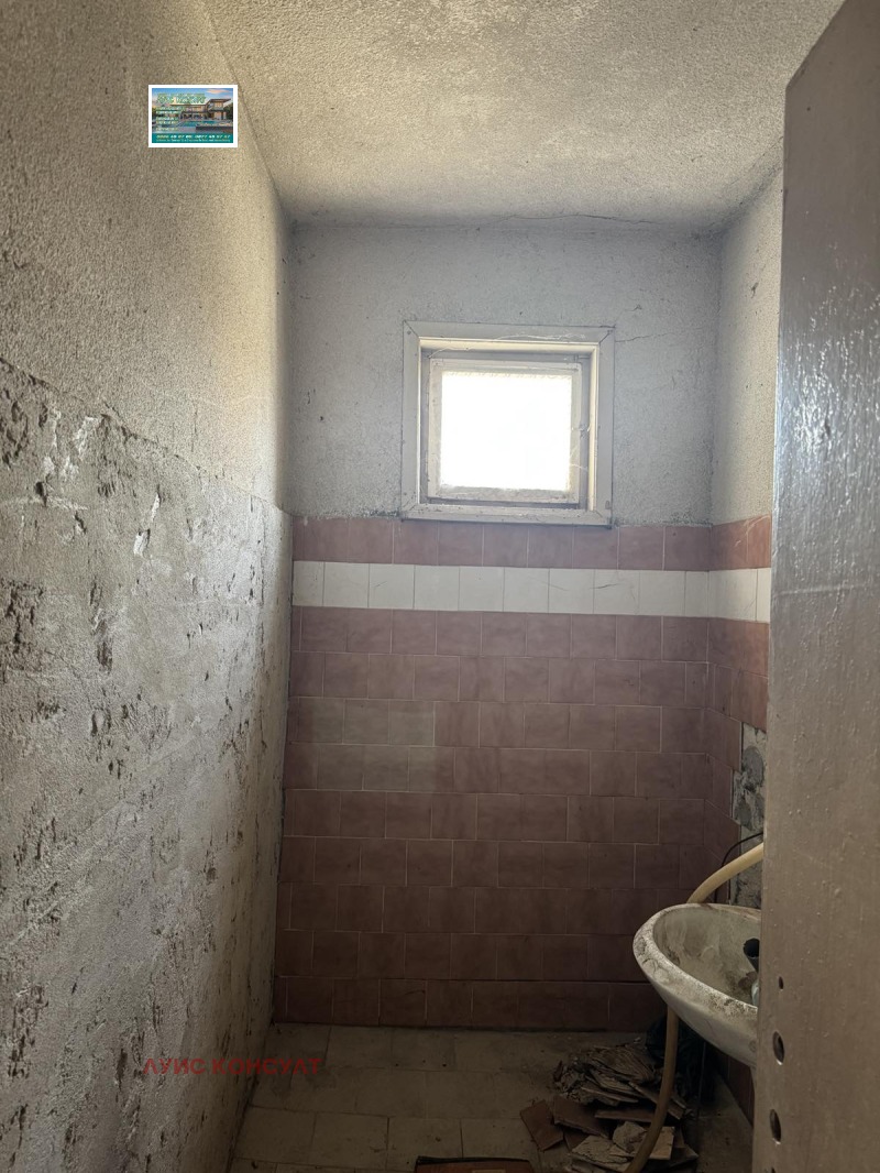 Продава ЕТАЖ ОТ КЪЩА, гр. Берковица, област Монтана, снимка 15 - Етаж от къща - 52837731