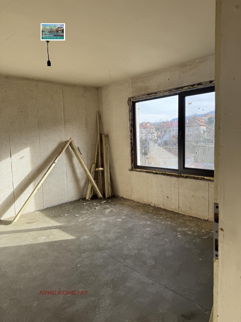 Продава ЕТАЖ ОТ КЪЩА, гр. Берковица, област Монтана, снимка 4 - Етаж от къща - 52837731