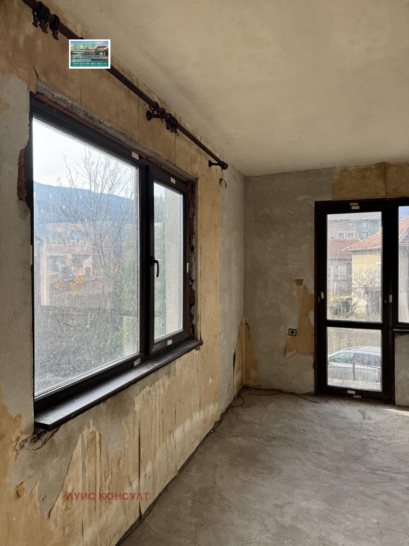 Продава ЕТАЖ ОТ КЪЩА, гр. Берковица, област Монтана, снимка 9 - Етаж от къща - 52837731