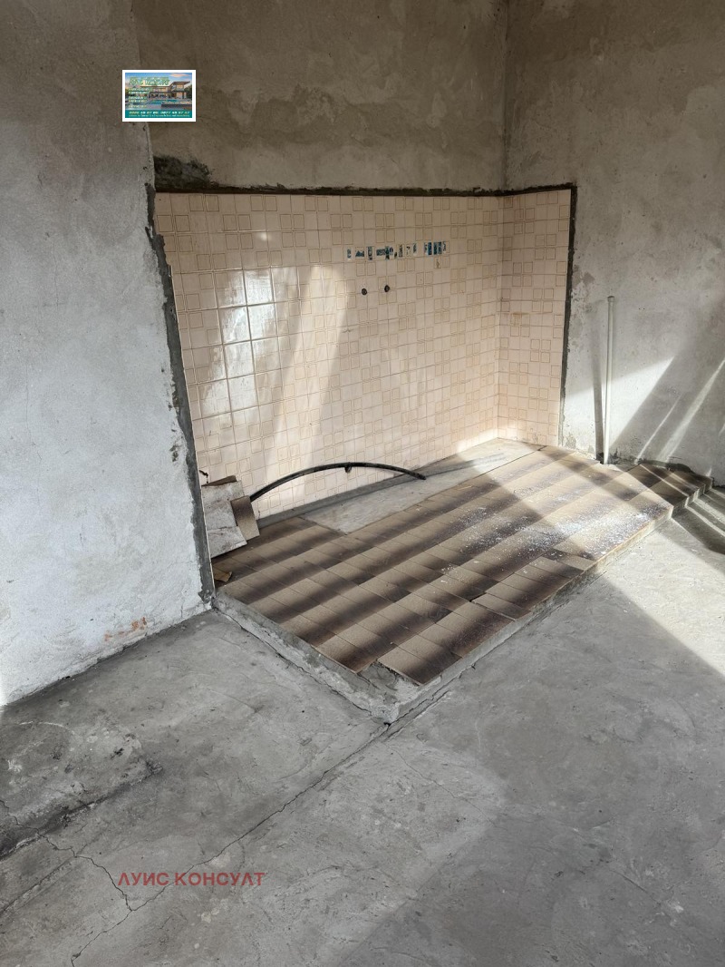 Продава ЕТАЖ ОТ КЪЩА, гр. Берковица, област Монтана, снимка 8 - Етаж от къща - 52837731