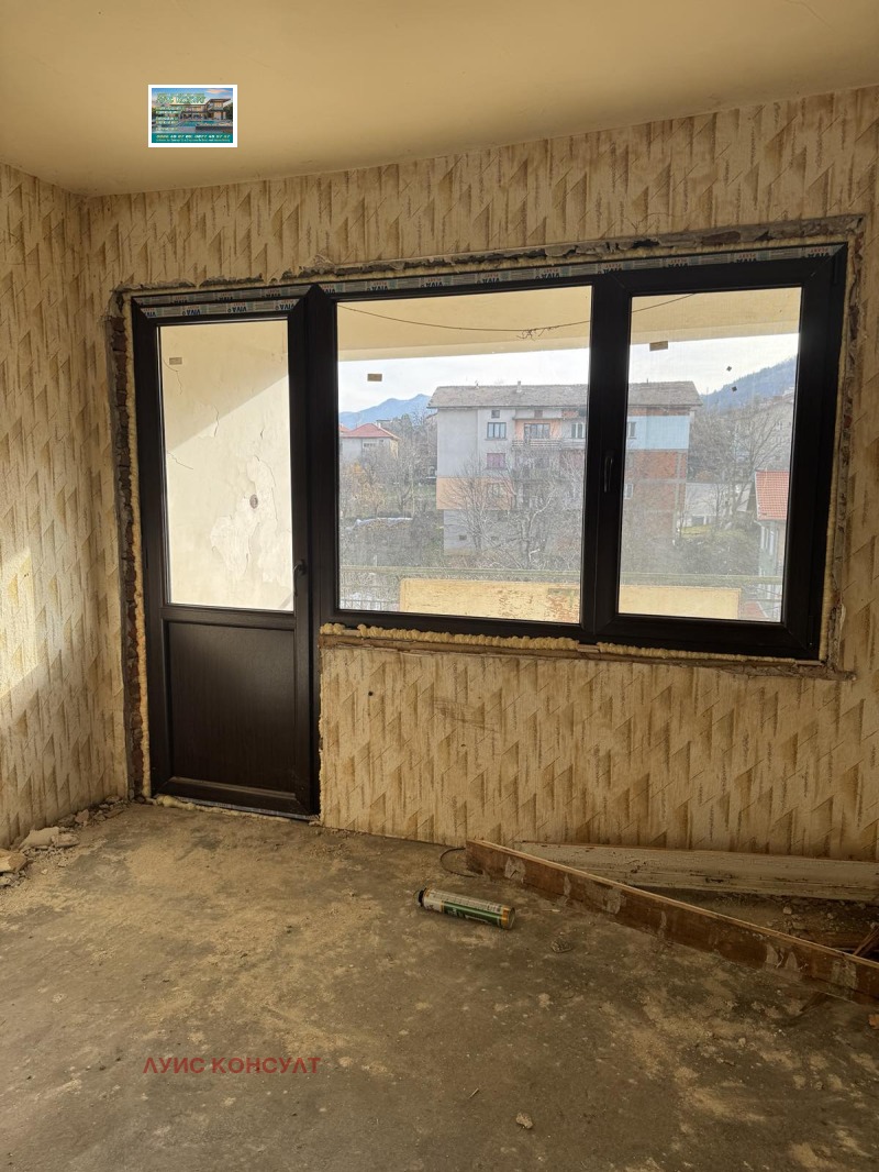 Продава ЕТАЖ ОТ КЪЩА, гр. Берковица, област Монтана, снимка 3 - Етаж от къща - 52837731