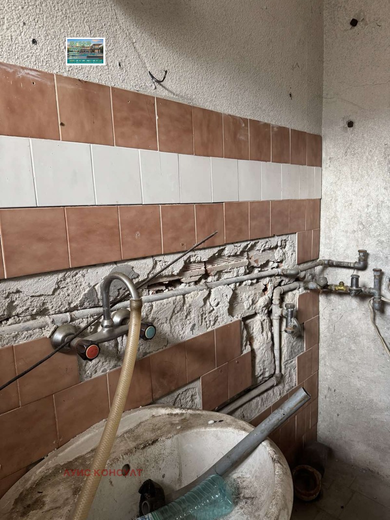 Продава ЕТАЖ ОТ КЪЩА, гр. Берковица, област Монтана, снимка 14 - Етаж от къща - 52837731