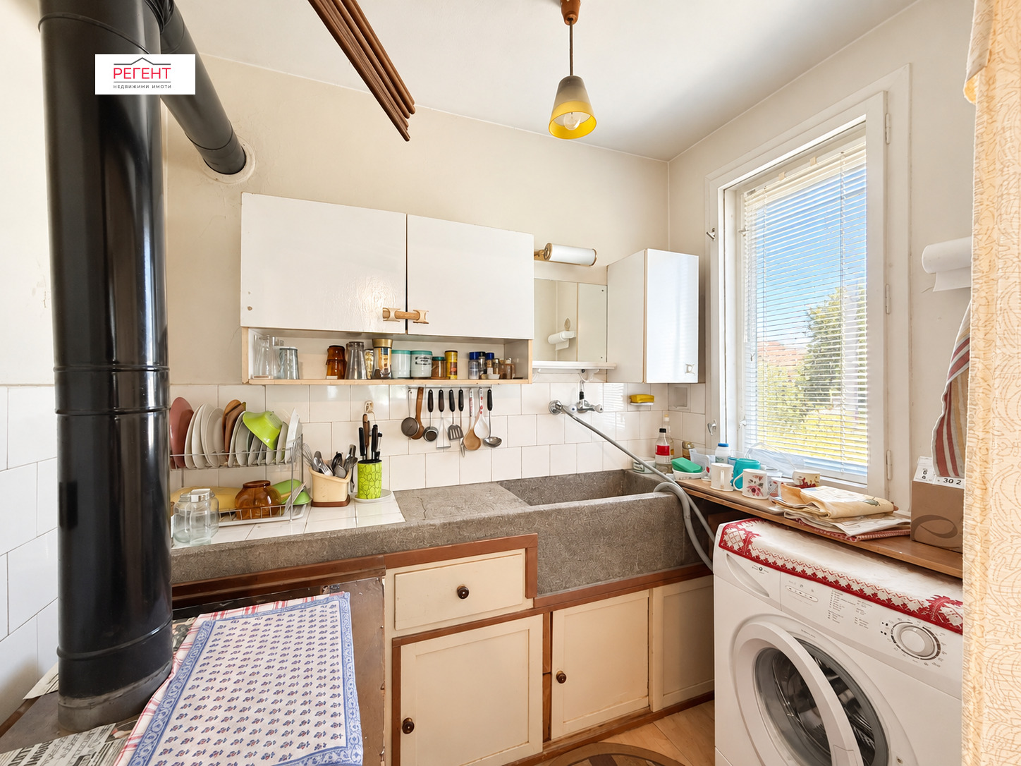 Продава 3-СТАЕН, гр. Трявна, област Габрово, снимка 2 - Апартаменти - 56004250