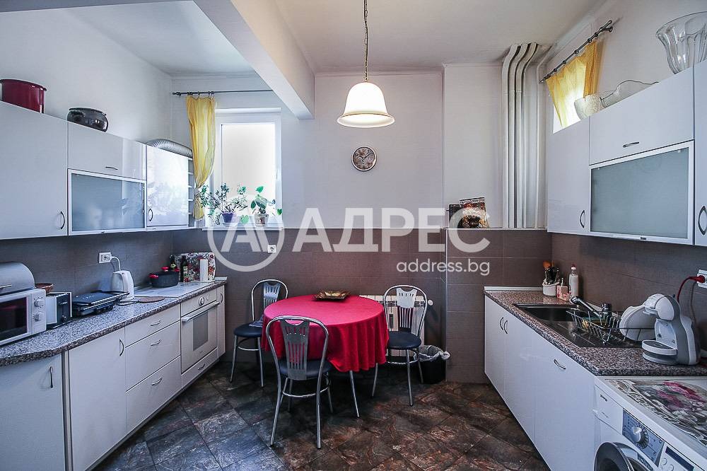 Продава МНОГОСТАЕН, гр. София, Център, снимка 11 - Апартаменти - 54056331