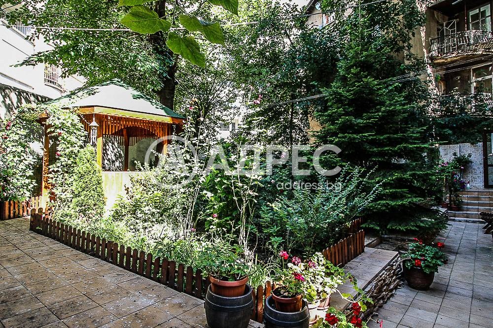 Продава МНОГОСТАЕН, гр. София, Център, снимка 16 - Апартаменти - 54056331