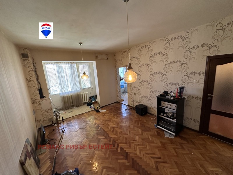 Продава 3-СТАЕН, гр. Русе, Възраждане, снимка 2 - Aпартаменти - 49390185