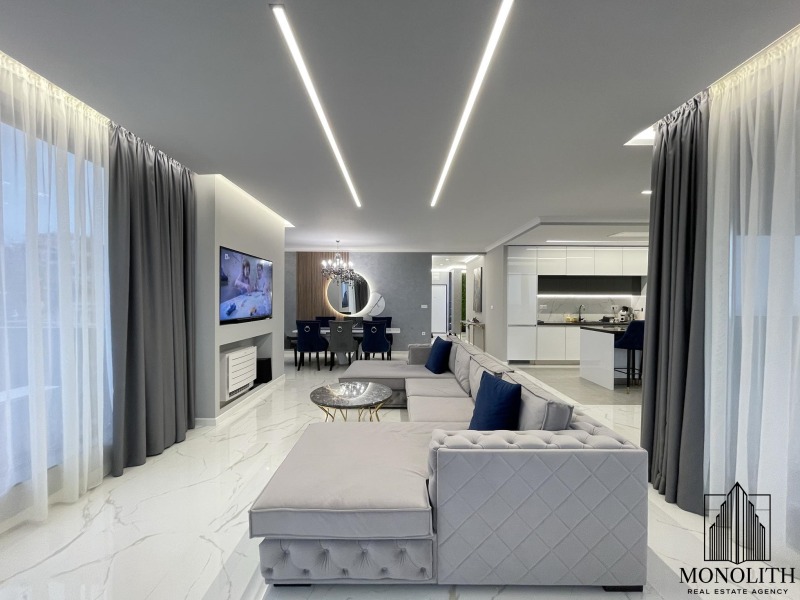 En venta  3 dormitorios Varna , m-t Dolna Traka , 218 metros cuadrados | 35753859
