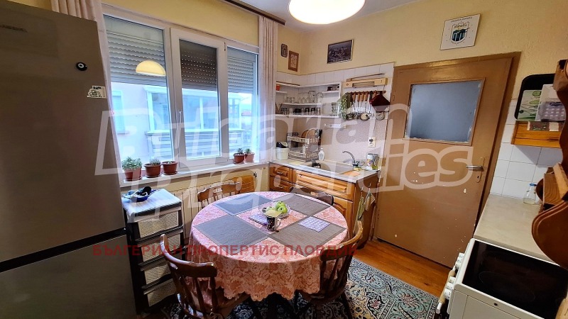 Продава КЪЩА, гр. Баня, област Пловдив, снимка 16 - Къщи - 52716276