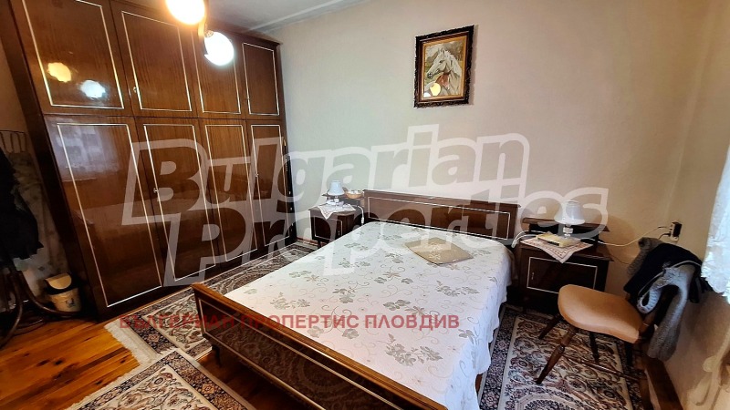 Продава КЪЩА, гр. Баня, област Пловдив, снимка 9 - Къщи - 52716276