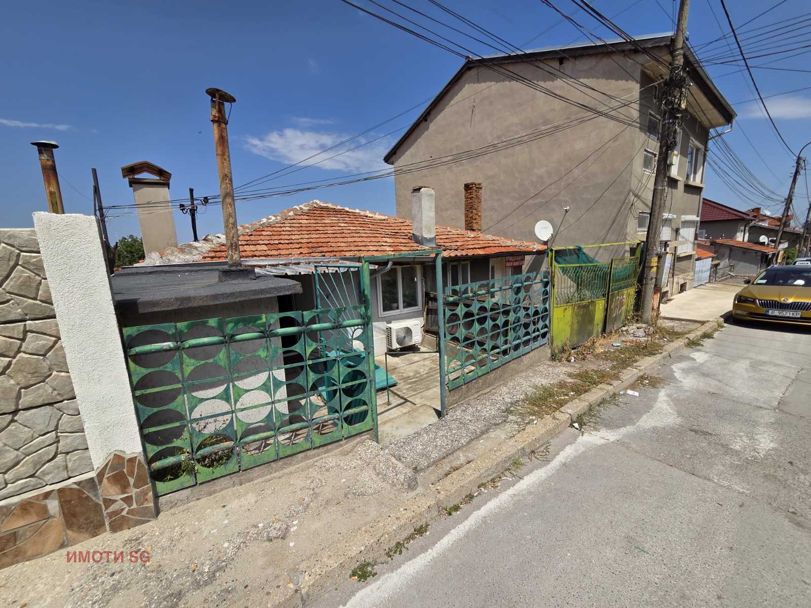 Продава КЪЩА, гр. Русе, Дружба 2