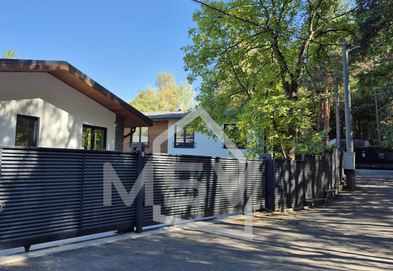 Продава КЪЩА в град София, Симеоново - 211 кв.м / 695 000 € » 1 359 301.85 лв., МСВ БИЛДИНГ ЕООД