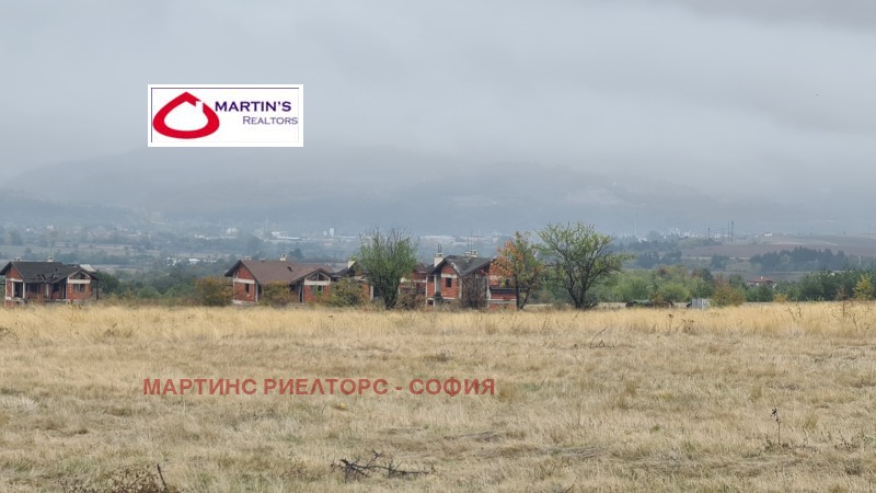 Продава ЗЕМЕДЕЛСКА ЗЕМЯ в област София, гр. Долна баня - 7 дка / 49 000 € » 95 835.67 лв., МАРТИНС РИЕЛТОРС - СОФИЯ